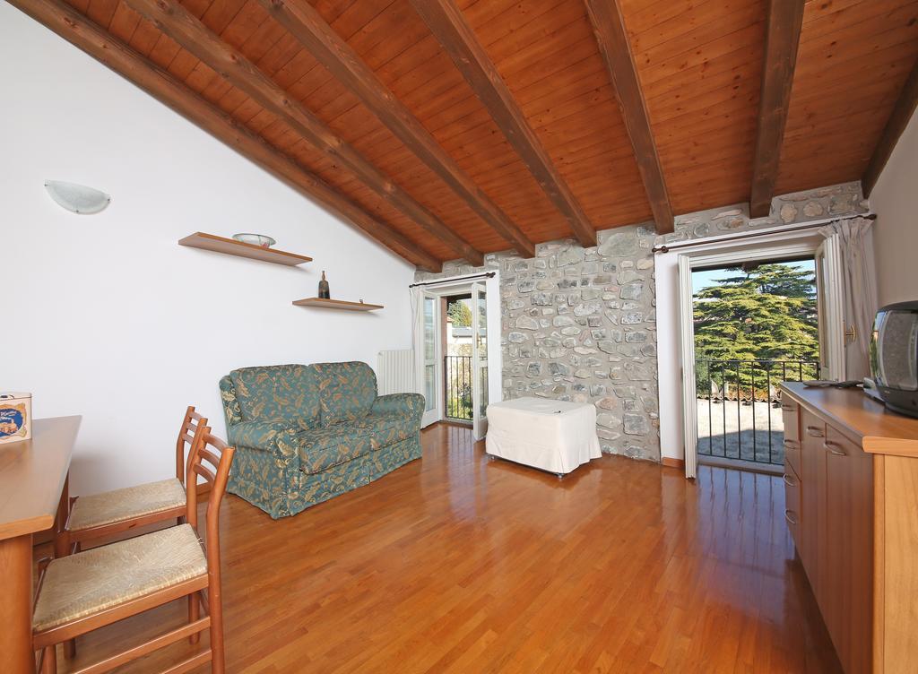 Apartment Casa Caterina Гарньяно Номер фото